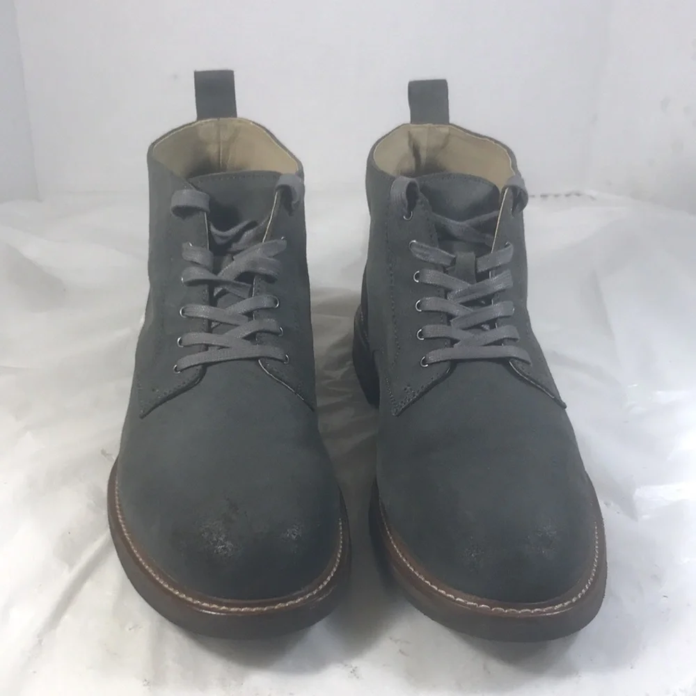Banana Republic Men's Dark Gray Suede Leather Lace Up Roughed Toe Chukka Boots